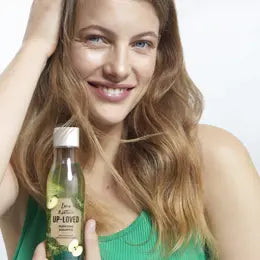 Up-Loved Purifying Shampoo with Upcycled Apple & Organic Kale